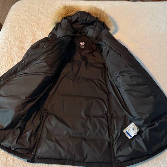 Canada Goose Black Shelburne Parka with Fur Hood Excellent Womens Large - Picture 2 of 16
